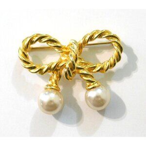 Premier Designs Bow Brooch Pearl Accents Gold Plated Vintage Pin 2 Inch